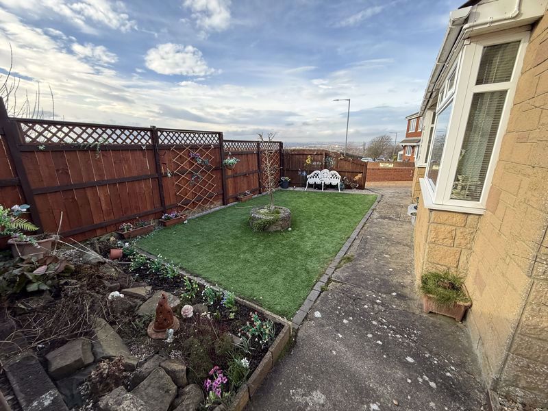 Photo 25- click for photo gallery